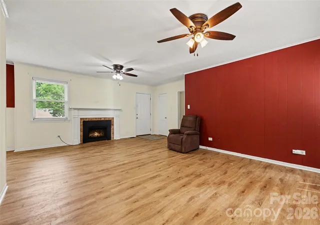 Photo 4 of Single family home for sale at 217 Oakwood Ave, York, SC 29745 | MLS# 4394029 | Listing updated on 2026-10-15