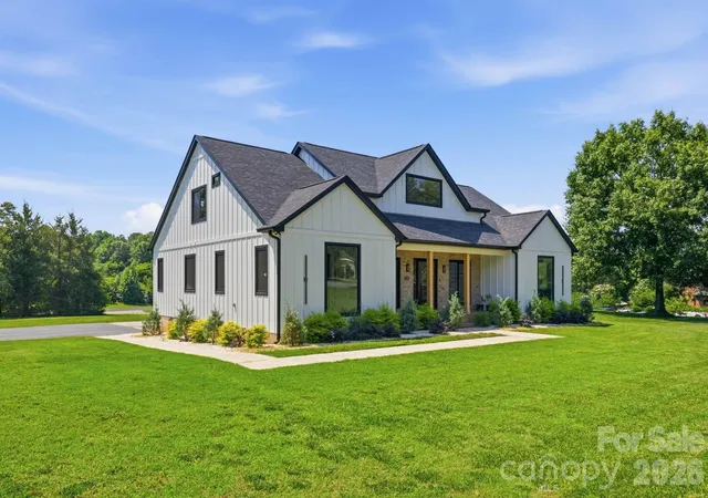 Photo 3 of Single family home for sale at 1120 Baron Rd, Waxhaw, NC 28173 | MLS# 4394050 | Listing updated on 2026-07-28