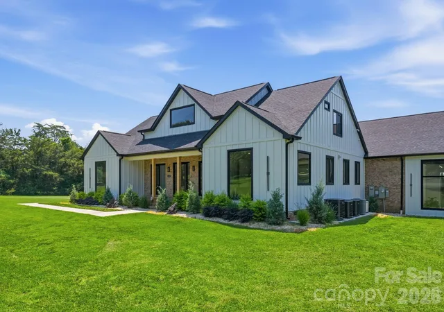 Photo 3 of Single family home for sale at 1120 Baron Rd, Waxhaw, NC 28173 | MLS# 4394050 | Listing updated on 2026-07-28