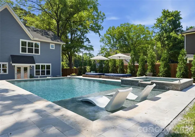 Photo 3 of Single family home for sale at 1222 Gaston St, Charlotte, NC 28208 | MLS# 4394065 | Listing updated on 2026-09-28