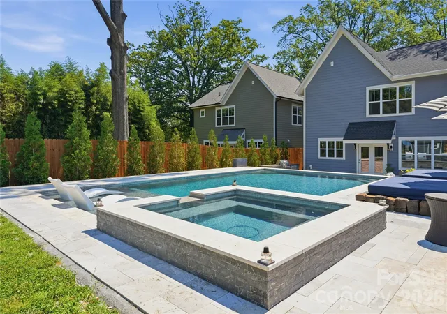 Photo 3 of Single family home for sale at 1222 Gaston St, Charlotte, NC 28208 | MLS# 4394065 | Listing updated on 2026-09-28