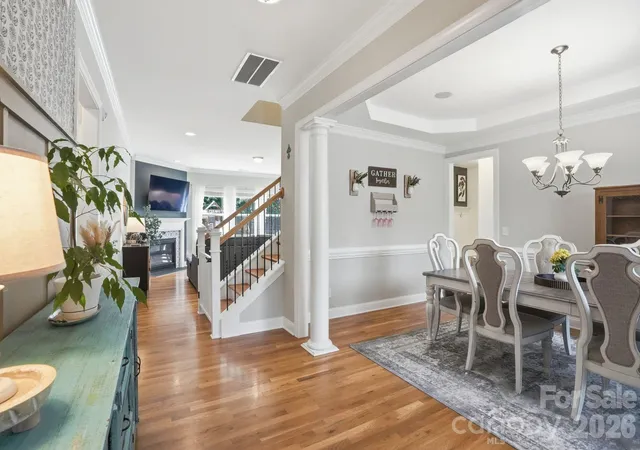 Photo 3 of Single family home for sale at 10420 Daufuskie Dr, Charlotte, NC 28278 | MLS# 4394078 | Listing updated on 2026-09-04