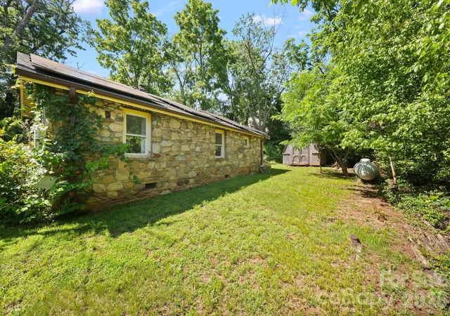 Photo 1 of Single family home for sale at 78 Green Oak Rd, Asheville, NC 28804 | MLS# 4394086 | Listing updated on 2026-09-19