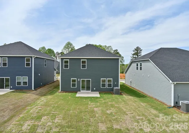 30th image of 2052 Sunflower Cir, Newton, NC 28658 | MLS# 4394100