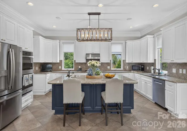 Photo 2 of Single family home for sale at 102 Finch Loop, Fort Mill, SC 29715 | MLS# 4394123 | Listing updated on 2026-10-02