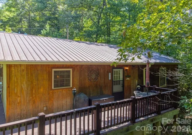 Homes for sale in Whittier, NC | 116 Keepsake Ln, Whittier, NC 28789 | MLS# 4394125