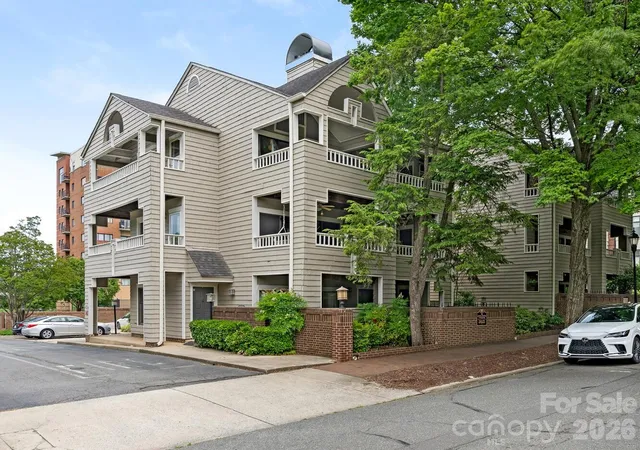 1st image of 212 W 10Th St, Charlotte, NC 28202