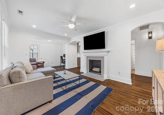 Photo 3 of Single family home for sale at 2448 Morton St, Charlotte, NC 28208 | MLS# 4394147 | Listing updated on 2026-08-09