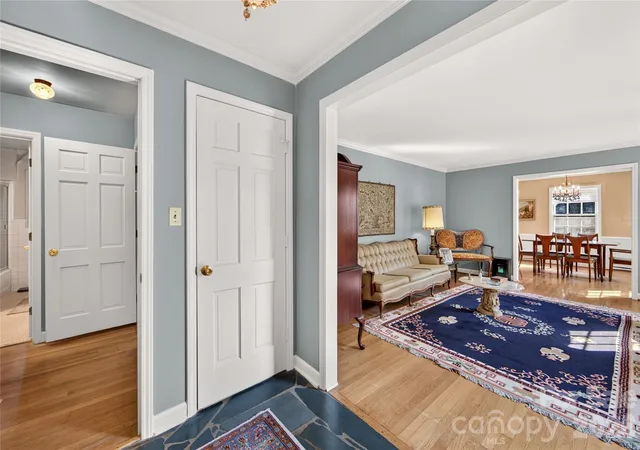 Photo 4 of Single family home for sale at 1100 Turnbridge Rd, Charlotte, NC 28226 | MLS# 4394163 | Listing updated on 2026-10-01