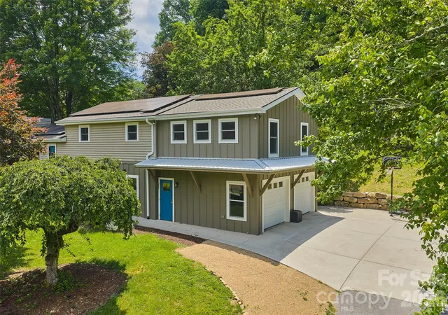 Homes for sale in Brevard, NC | 1574 Cashiers Valley Rd, Brevard, NC 28712 | MLS# 4394169