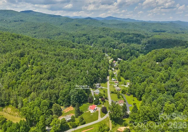 Homes for sale in Brevard, NC | 1574 Cashiers Valley Rd, Brevard, NC 28712 | MLS# 4394169