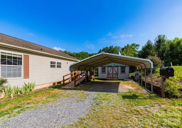 Homes for sale in Canton, NC | 71 Teachers Ln, Canton, NC 28716 | MLS# 4394186