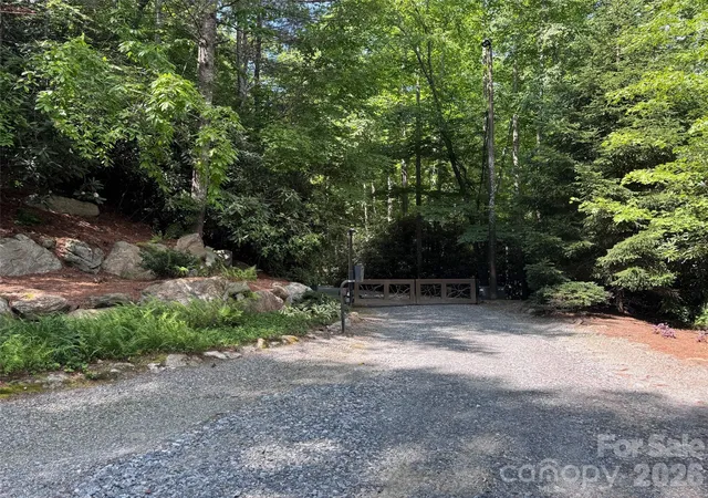 Homes for sale in Brevard, NC | 10a Reserve Rd, Brevard, NC 28768 | MLS# 4394202