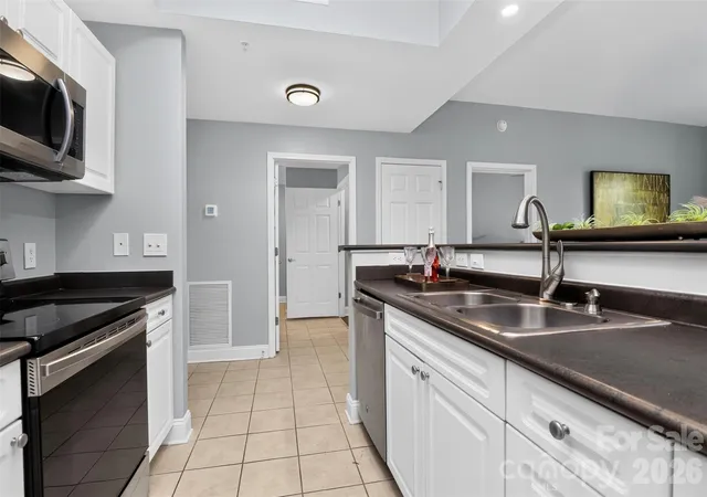 5th image of 300 W 5Th St #609, Charlotte, NC 28202 | MLS# 4394204
