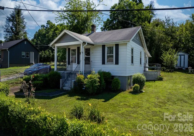 1st image of 115 Brackett St, Morganton, NC 28655 | MLS# 4394218