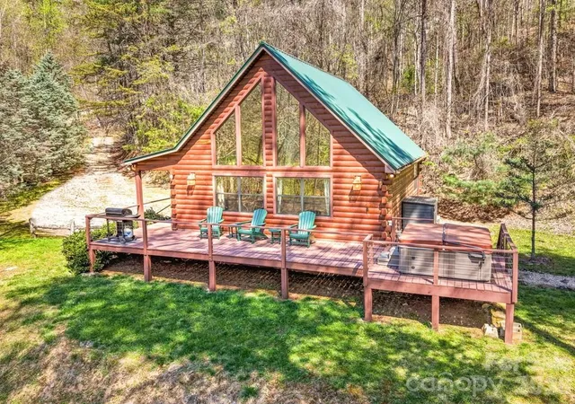Homes for sale in Bryson City, NC | 210 Chickadee Dr, Bryson City, NC 28713 | MLS# 4394227