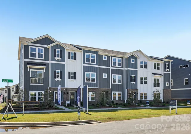 Photo 1 of Townhouse for sale at 375 Golden Maple Ct, Fort Mill, SC 29708 | MLS# 4394229 | Listing updated on 2026-09-16