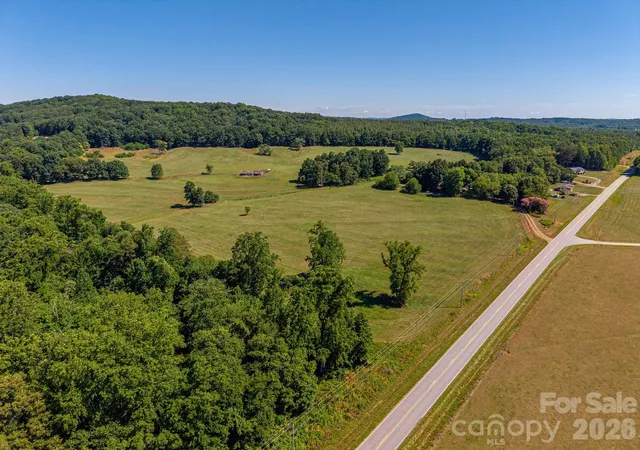 Photo 3 of Sale Pending at 4691 Wilkesboro Hwy, Statesville, NC 28625 | MLS# 4394237 | Listing updated on 2026-09-17