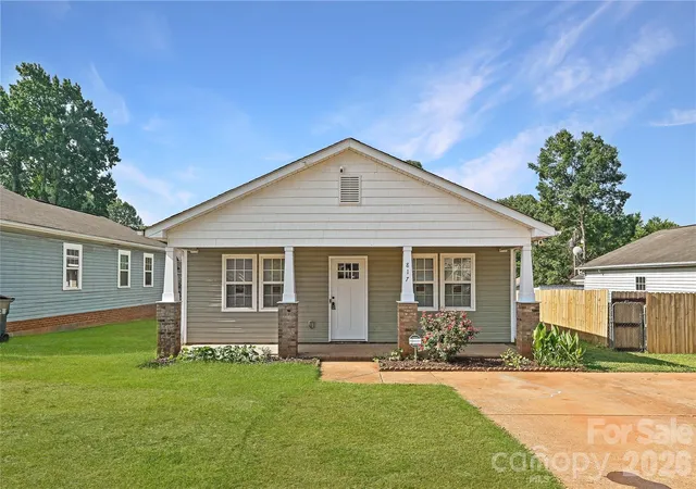 Homes for sale in Charlotte, NC | 817 Wainwright Ave, Charlotte, NC 28206 | MLS# 4394266