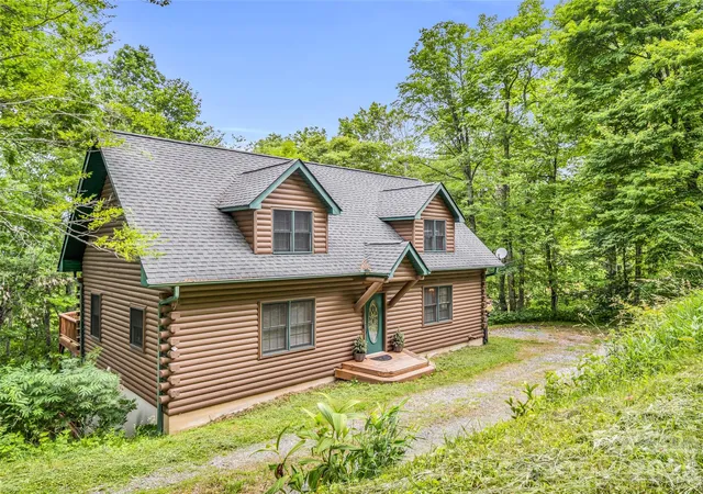 Photo 1 of Single family home for sale at 145 Lucas Ln, Mars Hill, NC 28754 | MLS# 4394270 | Listing updated on 2026-08-14