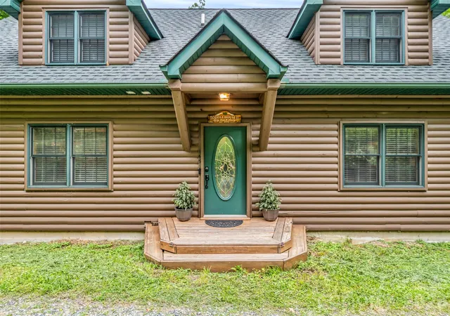 Photo 3 of Single family home for sale at 145 Lucas Ln, Mars Hill, NC 28754 | MLS# 4394270 | Listing updated on 2026-08-14