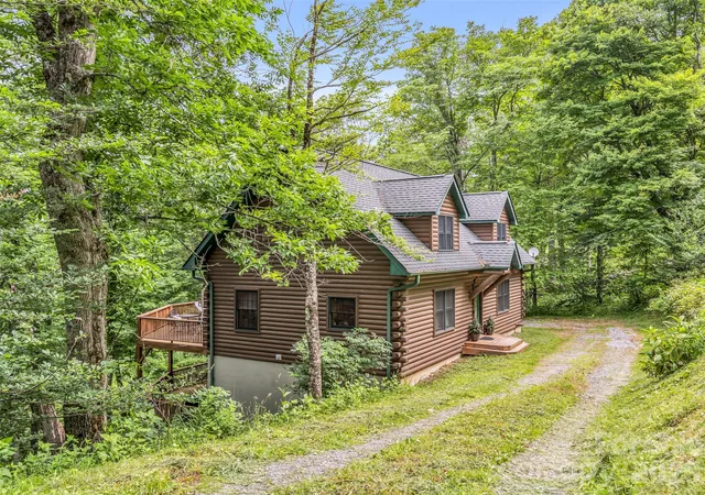 Photo 4 of Single family home for sale at 145 Lucas Ln, Mars Hill, NC 28754 | MLS# 4394270 | Listing updated on 2026-08-14