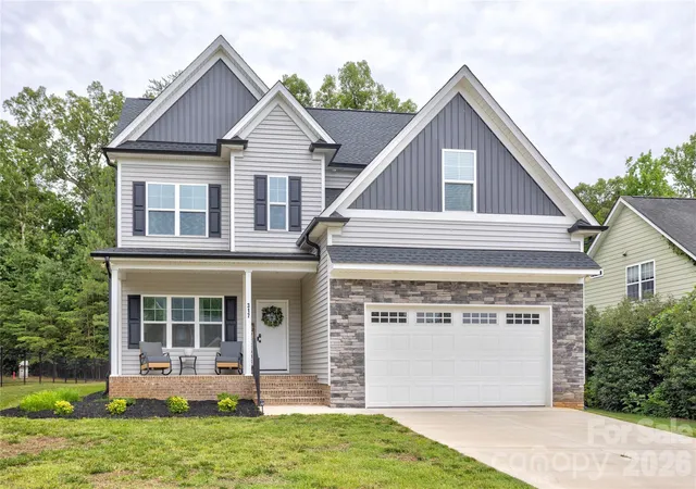 Homes for sale in Salisbury, NC | 317 Oak Brook Dr, Salisbury, NC 28146 | MLS# 4394271