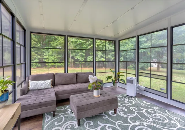 Photo 3 of Single family home for sale at 317 Oak Brk Dr, Salisbury, NC 28146 | MLS# 4394271 | Listing updated on 2026-09-03