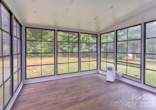 Photo 3 of Single family home for sale at 317 Oak Brk Dr, Salisbury, NC 28146 | MLS# 4394271 | Listing updated on 2026-09-29