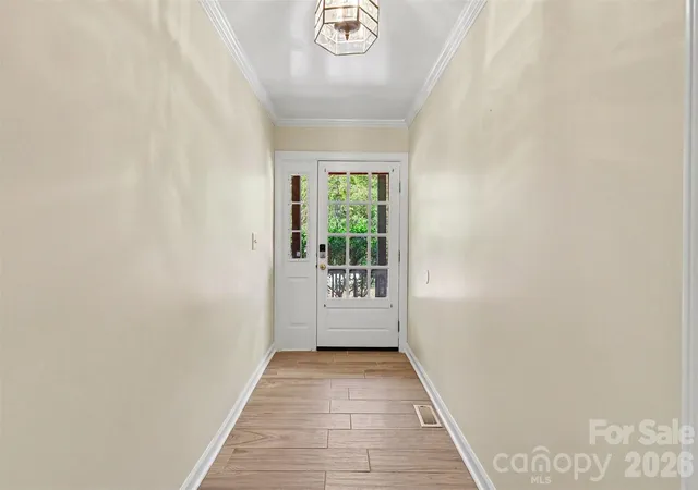 3rd image of 21021 Entrada Dr, Cornelius, NC 28031 | MLS# 4394274