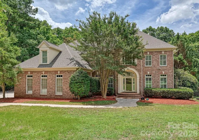 Homes for sale in Chester, SC | 2744 W Pinewood Rd, Chester, SC 29706 | MLS# 4394276
