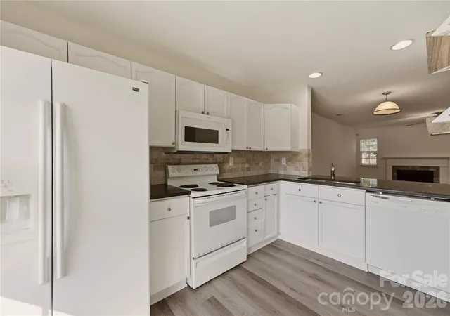 Photo 3 of Townhouse for sale at 2235 Preakness Ct, Charlotte, NC 28273 | MLS# 4394286 | Listing updated on 2026-08-31
