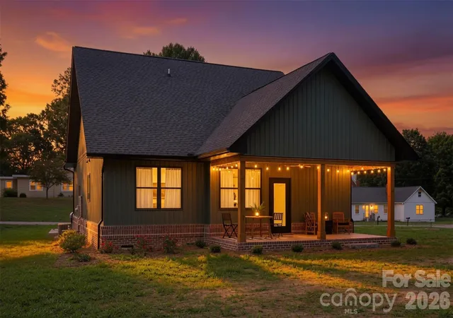 Homes for sale in Taylorsville, NC | 75 2nd Ave Se, Taylorsville, NC 28681 | MLS# 4394328