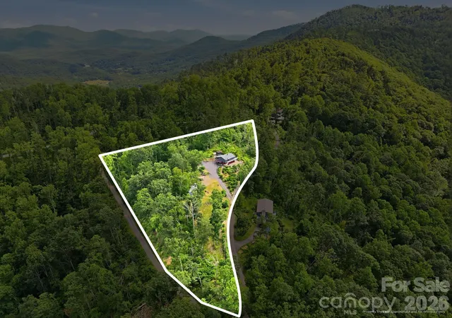 Photo 3 of Single family home for sale at 854 Ox Crk Crst Ln, Weaverville, NC 28787 | MLS# 4394336 | Listing updated on 2026-07-27