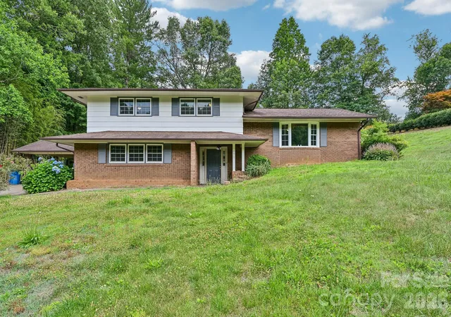1st image of 8417 Rolling Hills Ave, Hickory, NC 28602 | MLS# 4394347
