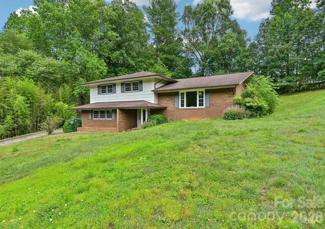 2nd image of 8417 Rolling Hills Ave, Hickory, NC 28602 | MLS# 4394347