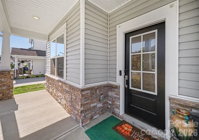 Photo 3 of Single family home for sale at 238 Kennerly Ctr Dr, Mooresville, NC 28115 | MLS# 4394365 | Listing updated on 2026-09-01