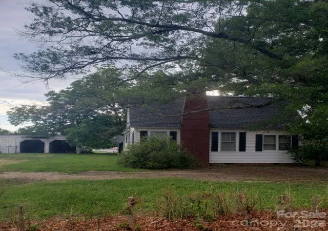 Photo 3 of Single family home for sale at 602 Mchord St, Chester, SC 29706 | MLS# 4394383 | Listing updated on 2026-06-17