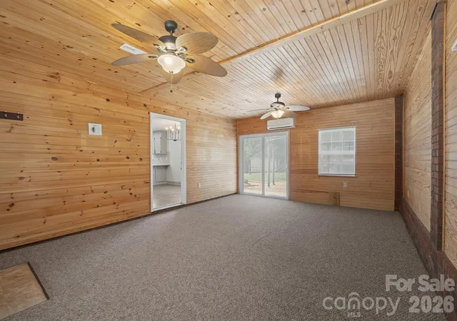 Photo 3 of Single family home for sale at 114 Glenwood Valley Dr, Harmony, NC 28634 | MLS# 4394401 | Listing updated on 2026-08-20