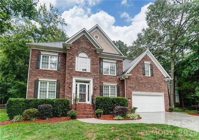Photo 1 of Single family home for sale at 8920 Park Grv St, Huntersville, NC 28078 | MLS# 4394405 | Listing updated on 2026-09-12
