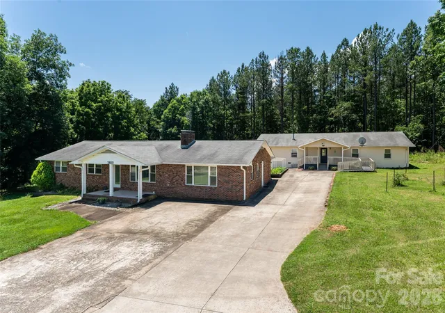1st image of 2800 Coxe Rd, Tryon, NC 28782 | MLS# 4394414