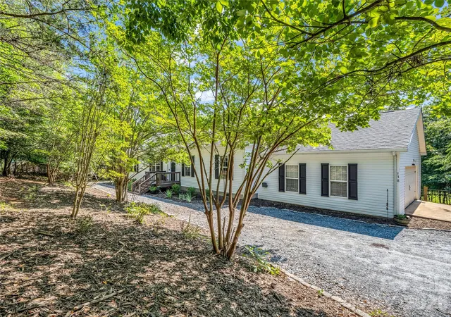 Homes for sale in Rutherfordton, NC | 138 Elliott Ln, Rutherfordton, NC 28139 | MLS# 4394425