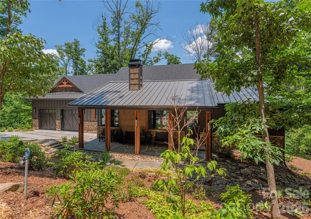 Homes for sale in Fairview, NC | 28 Garren View Dr, Fairview, NC 28730 | MLS# 4394476