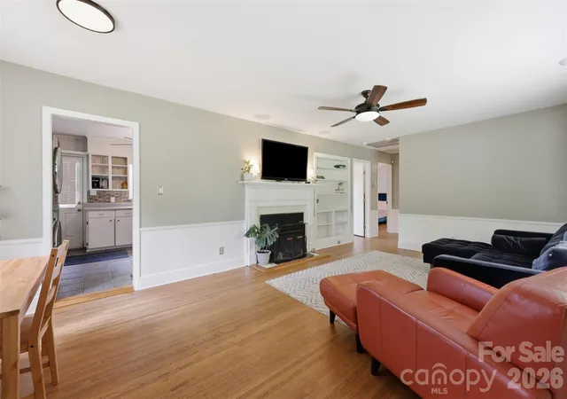 Photo 3 of Sale Pending at 2736 Palm Ave, Charlotte, NC 28205 | MLS# 4394524 | Listing updated on 2026-08-25