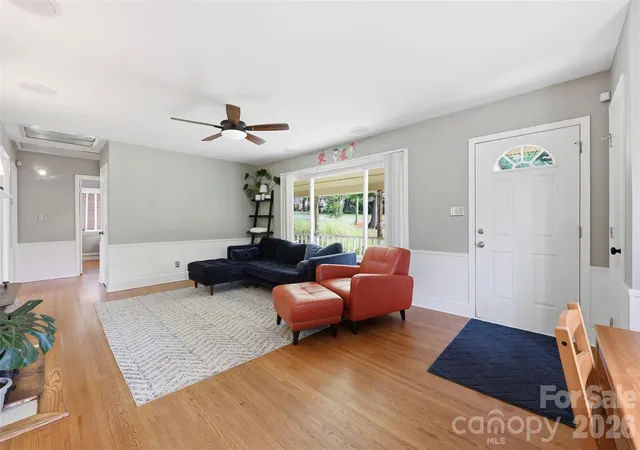 Photo 4 of Sale Pending at 2736 Palm Ave, Charlotte, NC 28205 | MLS# 4394524 | Listing updated on 2026-08-25