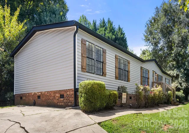 4th image of 824 Joseph Antoon Cir, Stanley, NC 28164 | MLS# 4394532