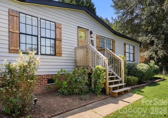 5th image of 824 Joseph Antoon Cir, Stanley, NC 28164 | MLS# 4394532