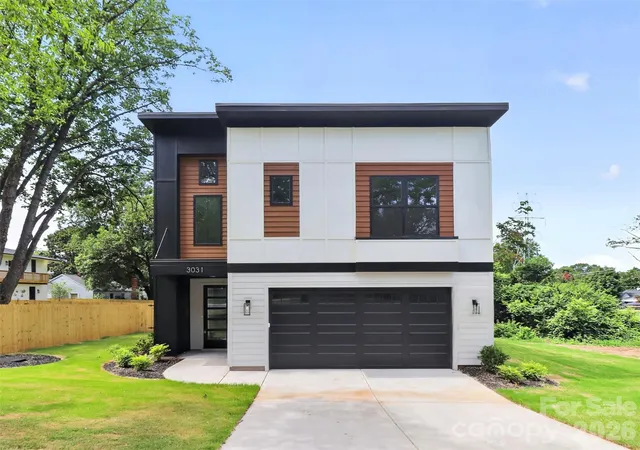 Photo 2 of Single family home for sale at 3031 Mathis Dr, Charlotte, NC 28208 | MLS# 4394538 | Listing updated on 2026-10-02