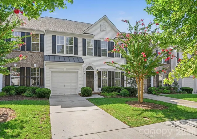 1st image of 107 S Arcadian Wy, Mooresville, NC 28117 | MLS# 4394549