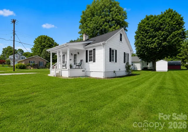Homes for sale in Taylorsville, NC | 267 S Center St, Taylorsville, NC 28681 | MLS# 4394558